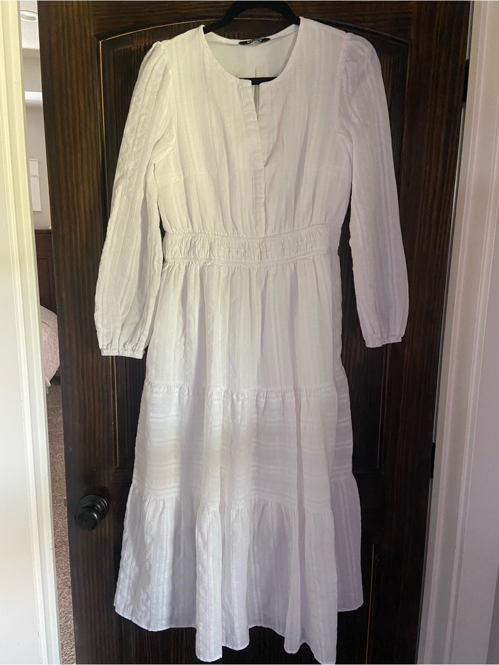 Classic White Long-Sleeve Tiered Midi Dress by
